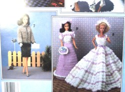 437 BARBIE LEAFLET FRONT VIEW A_04